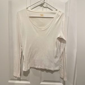 a.n.a. Woman’s Long sleeved V-neck, white